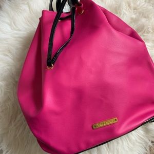 💕Hot Pink Juicy Couture Backpack💕